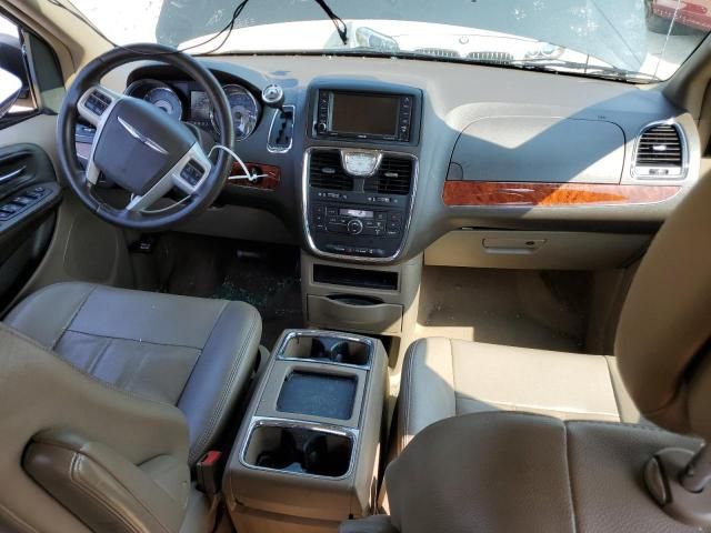 2015 Chrysler Town & Country Touring