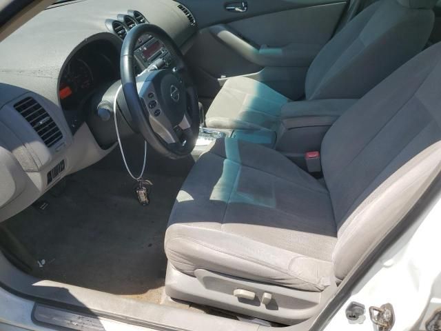 2010 Nissan Altima Base