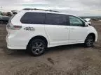 2019 Toyota Sienna SE