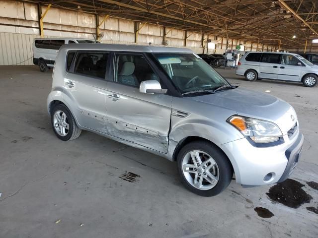 2011 KIA Soul +