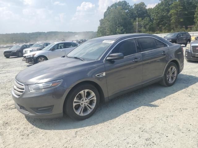 2015 Ford Taurus SEL