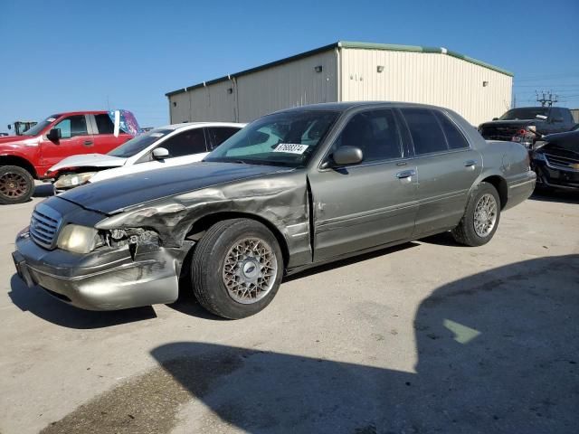 2002 Ford Crown Victoria