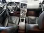 2015 Volvo XC60 T5 Platinum