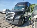 2018 Freightliner Cascadia 126