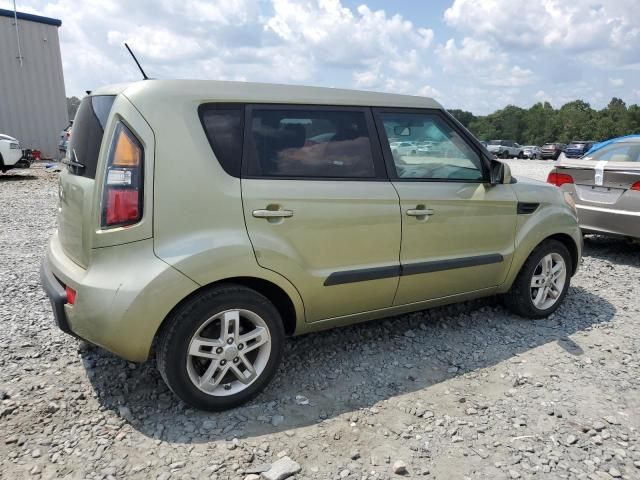 2011 KIA Soul +