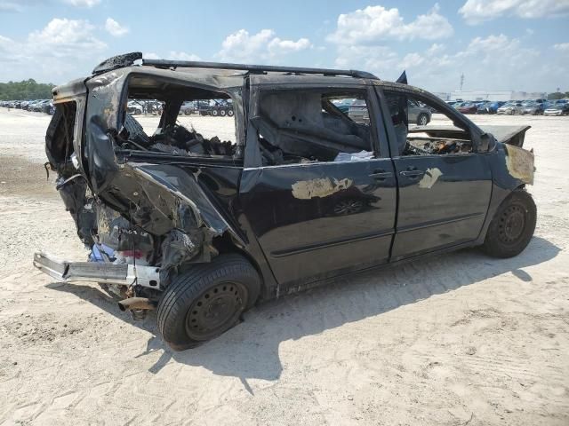 2009 Toyota Sienna CE