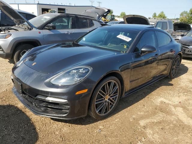 2017 Porsche Panamera 4S