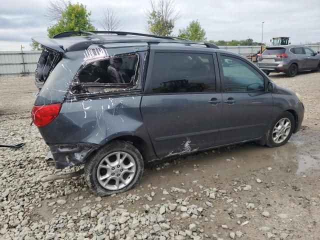 2006 Toyota Sienna XLE