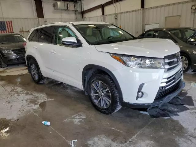 2018 Toyota Highlander SE