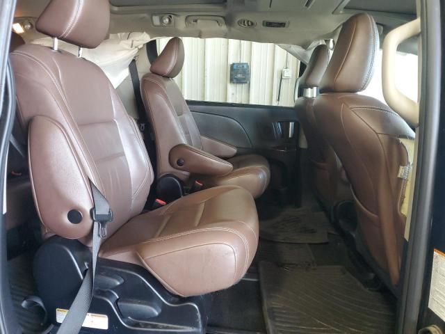 2019 Toyota Sienna XLE