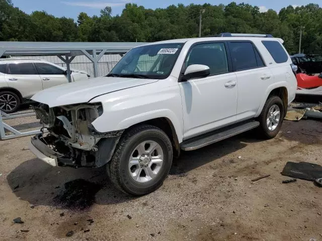 2022 Toyota 4runner SR5