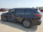 2022 Toyota Highlander Platinum