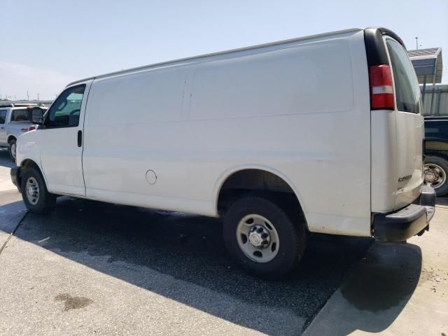 2017 Chevrolet Express G2500