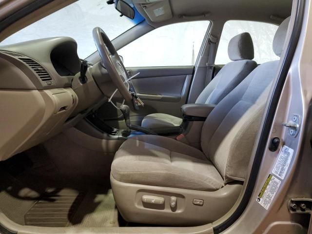 2004 Toyota Camry LE