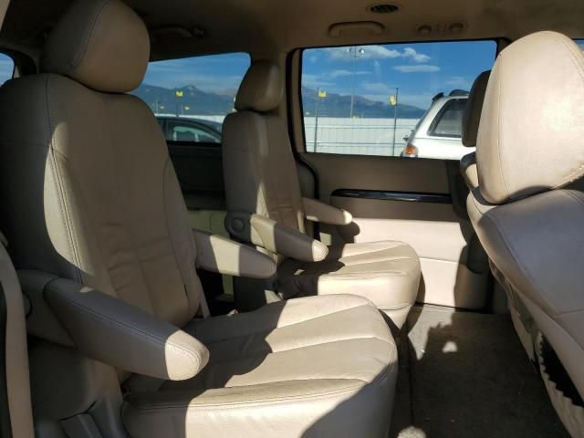 2012 KIA Sedona EX