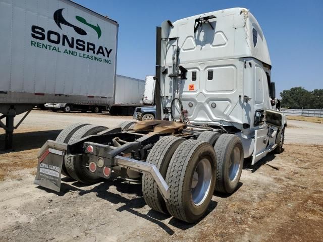 2017 Freightliner Cascadia 125