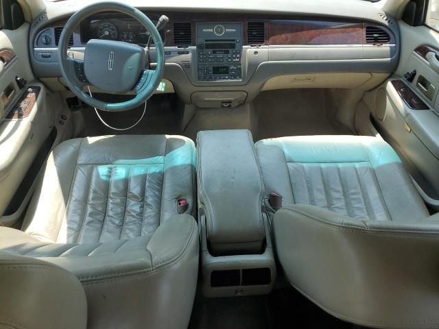 2006 Lincoln Town Car Signature