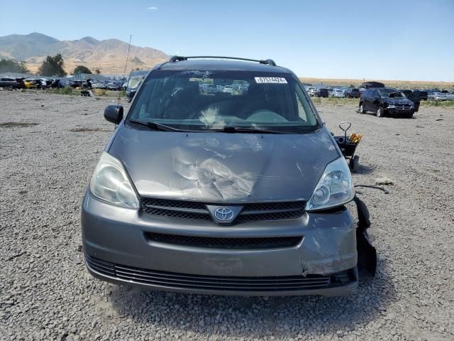 2005 Toyota Sienna CE