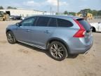 2018 Volvo V60 Cross Country Premier