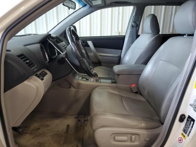 2010 Toyota Highlander SE