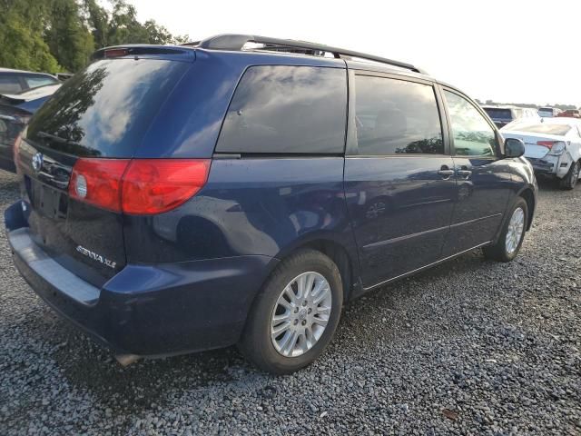 2007 Toyota Sienna XLE