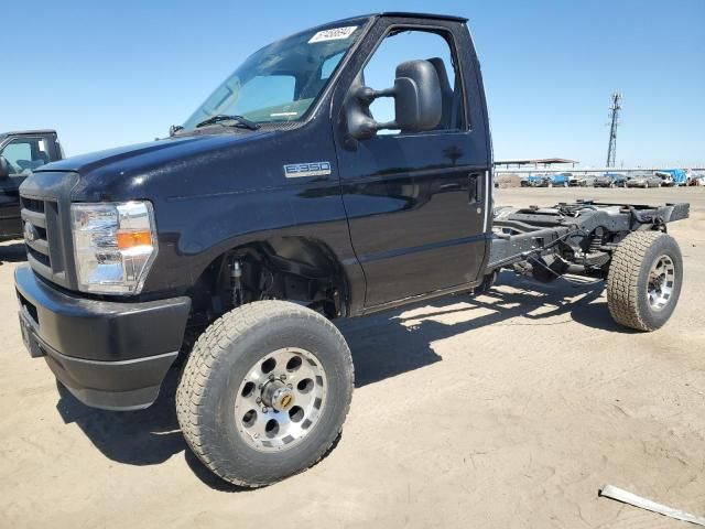 2023 Ford Econoline E350 Super Duty Cutaway Van