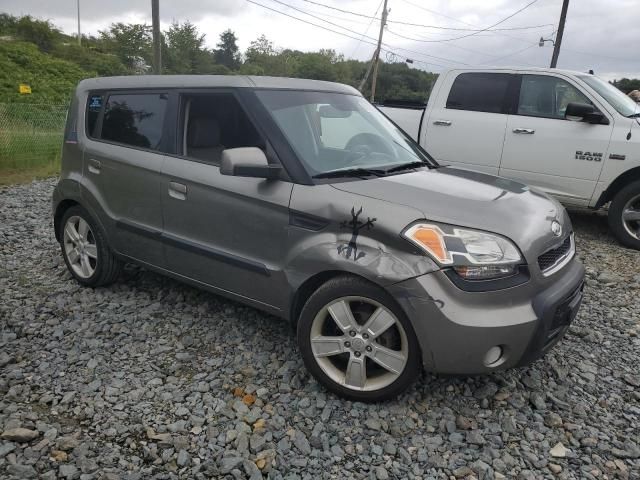 2010 KIA Soul +