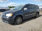 2014 Chrysler Town & Country Touring L