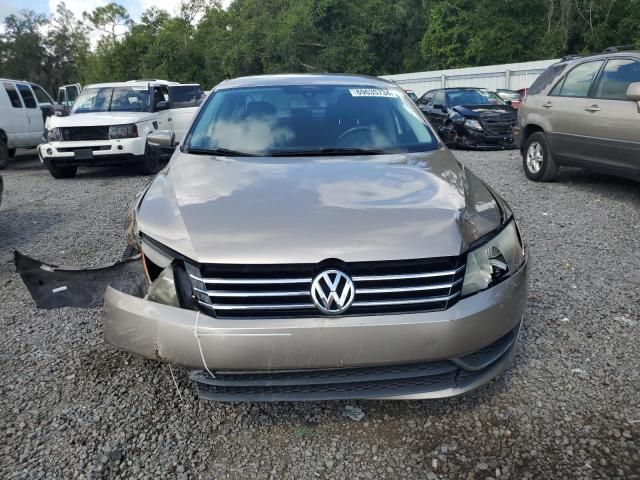 2015 Volkswagen Passat SE