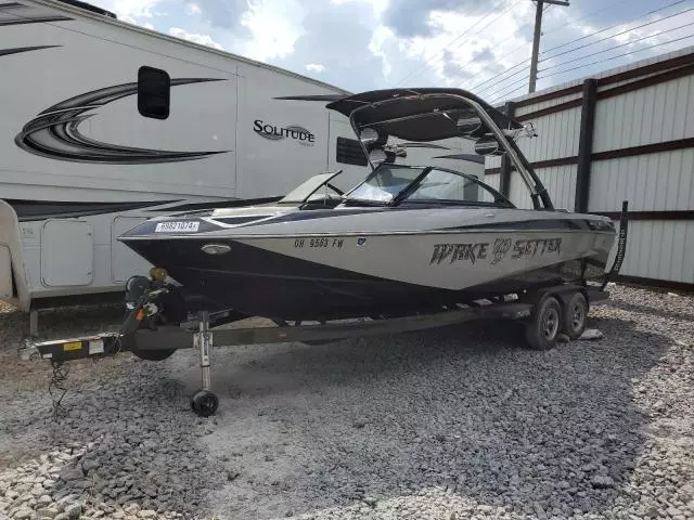 2010 MB2 Wakesetter