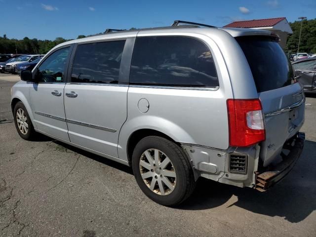 2012 Chrysler Town & Country Touring L