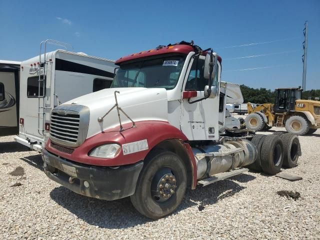 2005 Freightliner Columbia 112