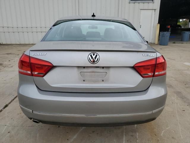 2013 Volkswagen Passat SEL