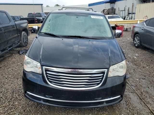 2012 Chrysler Town & Country Limited