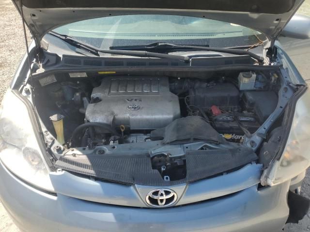 2009 Toyota Sienna XLE