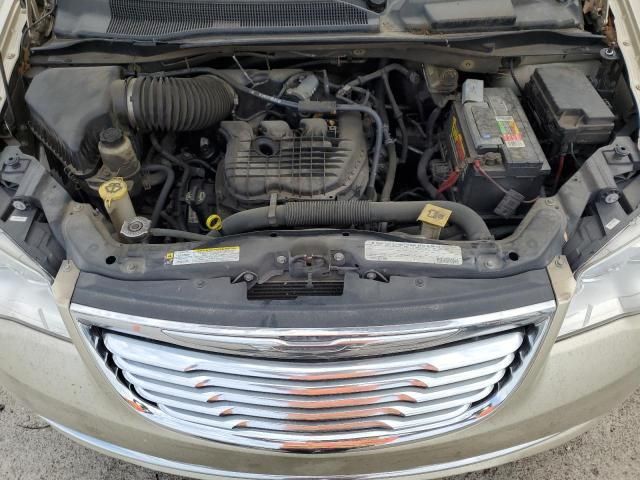 2011 Chrysler Town & Country Touring L