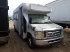 2009 Ford Econoline E450 Super Duty Cutaway Van