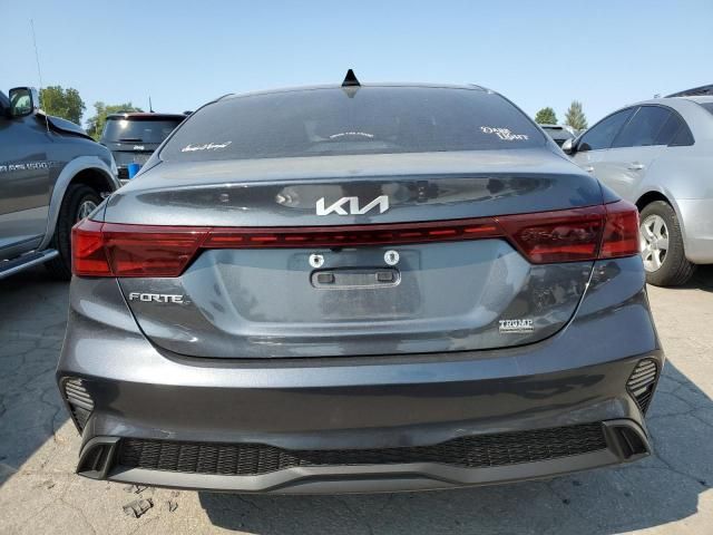 2022 KIA Forte FE