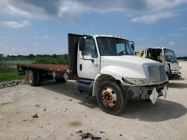 2005 International 4000 4300