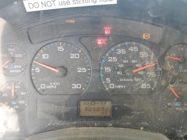 2003 International 4000 4400