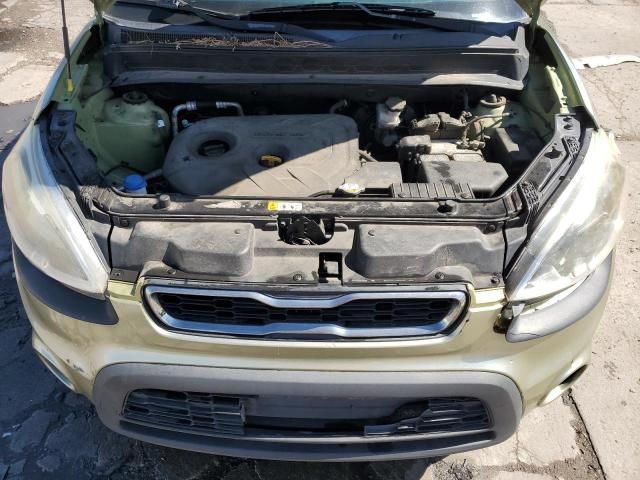 2013 KIA Soul +