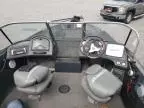 2005 Land Rover Boat