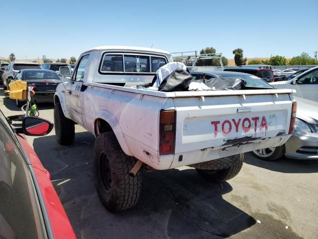 1981 Toyota Pickup RN38