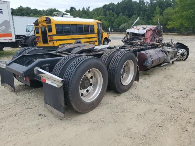 2006 Kenworth Construction W900