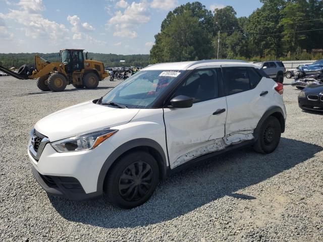 2018 Nissan Kicks S