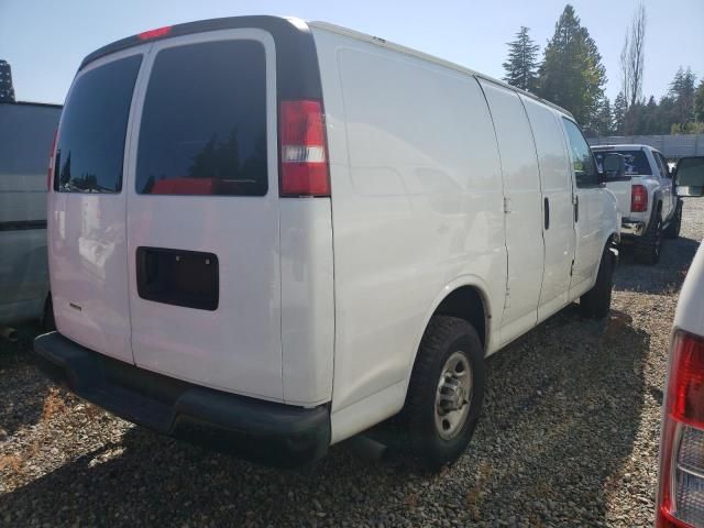 2016 Chevrolet Express G2500