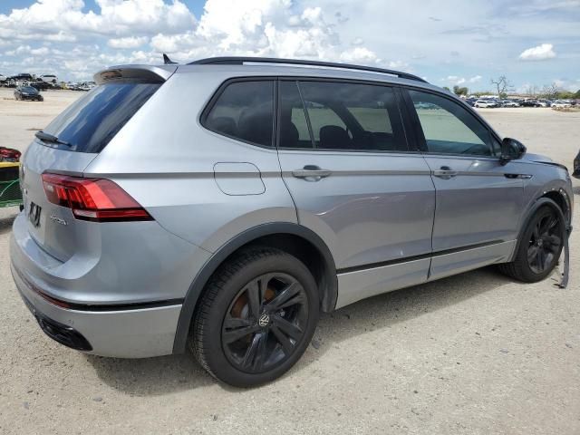 2023 Volkswagen Tiguan SE R-LINE Black