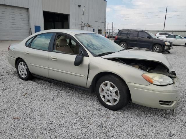 2007 Ford Taurus SE