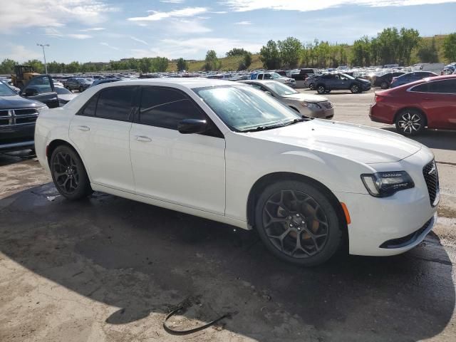 2019 Chrysler 300 Touring