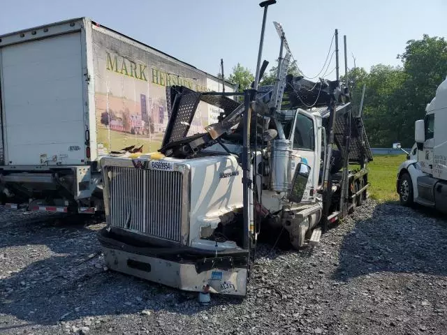 2022 Western Star Conventional 4900FA